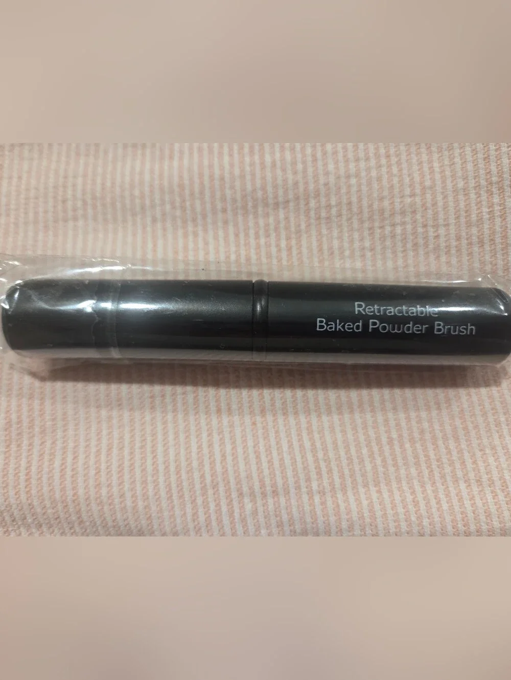 Laura Geller Retractable Baked Powder Brush